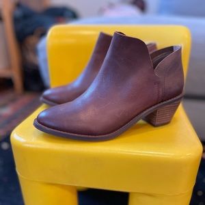 EUC Kelsi Dagger Kenmare Booties